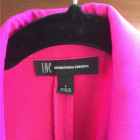 Inc Ladies Blazer - Picture 3 of 4